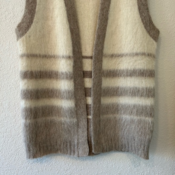 Icelandic 100% wool sweater - Picture 4 of 4